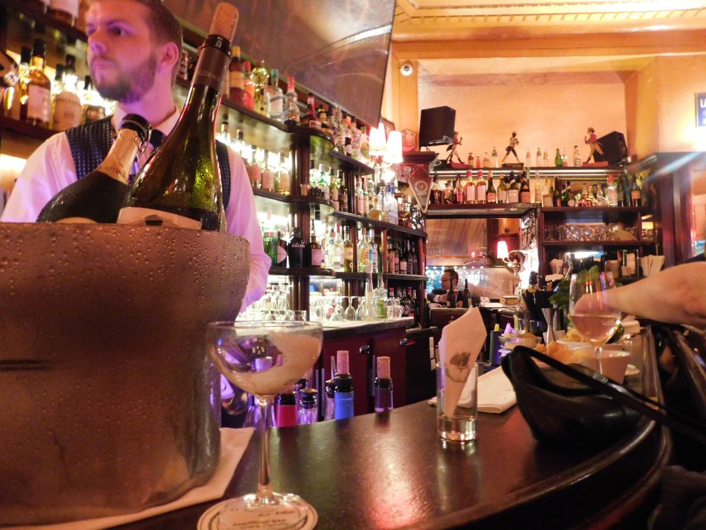 The bar at Closerie des Lilas