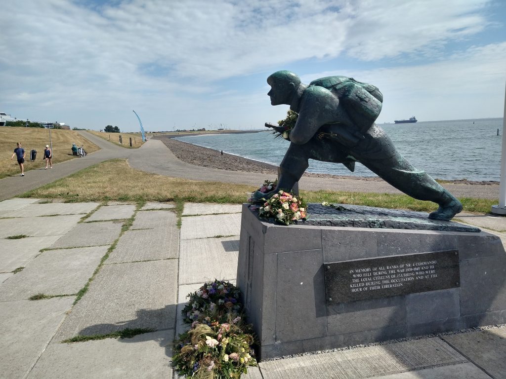 Allied soldier storming Uncle Beach to liberate the Netherlands