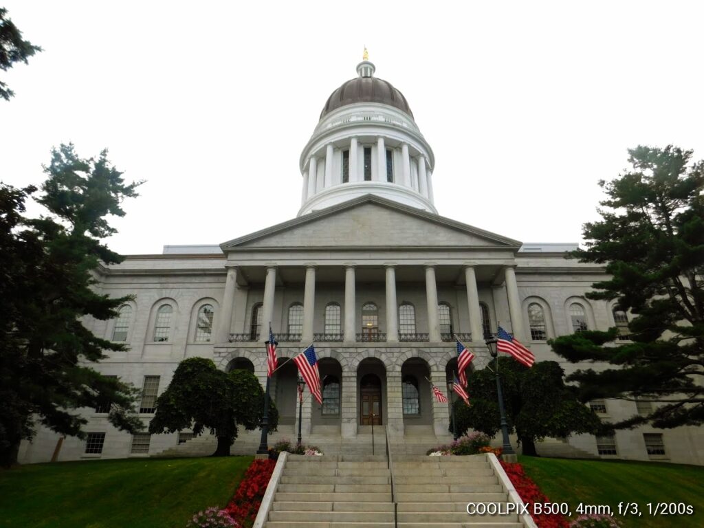Maine State House, modeled after the one in Boston