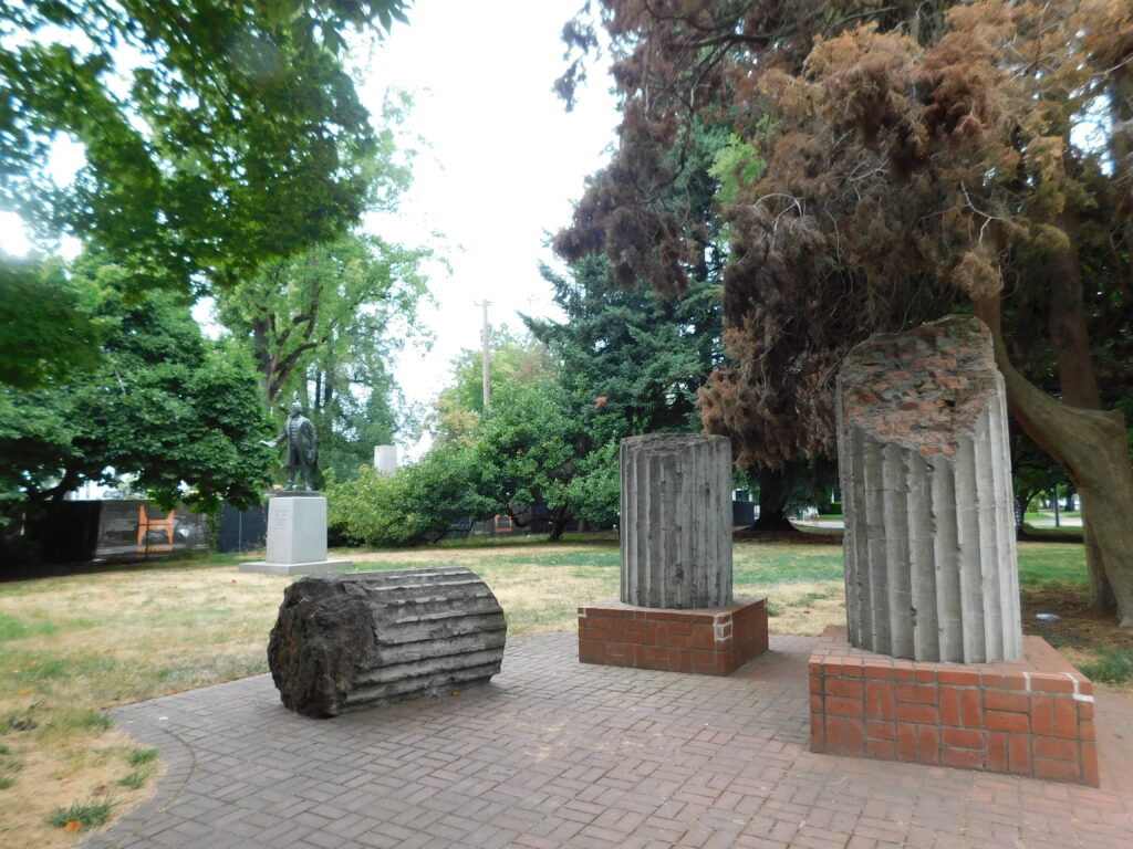 three column remnants in the park next to the Oregon State House